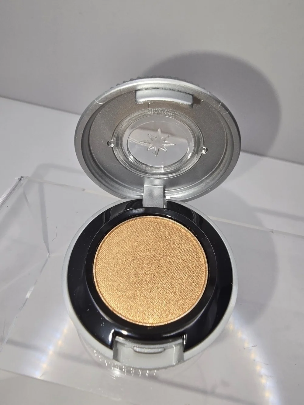 VINTAGE URBAN DECAY TOKEN EYESHADOW- 